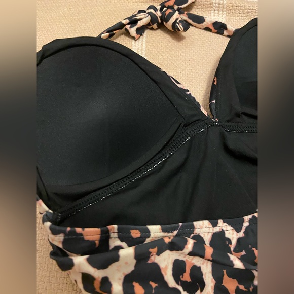 NWOT- Leopard Padded Push Up One Piece, Large - Picture 4 of 7